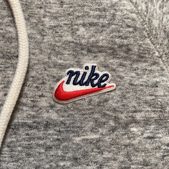 Nike hoodie - Picture 2 of 4